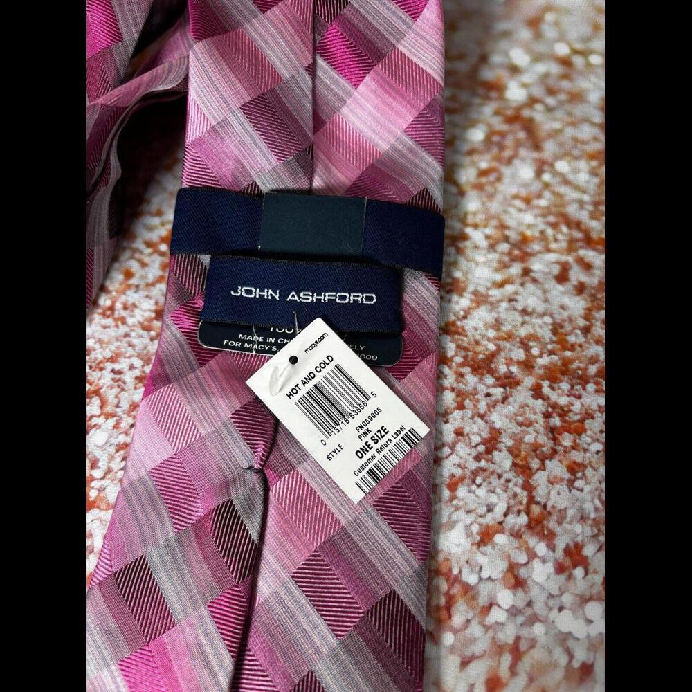 NWT JOHN ASHFORD Men's Pure Silk Tie ~ Hot and Cold ~ 100% SILK - Picture 4 of 6